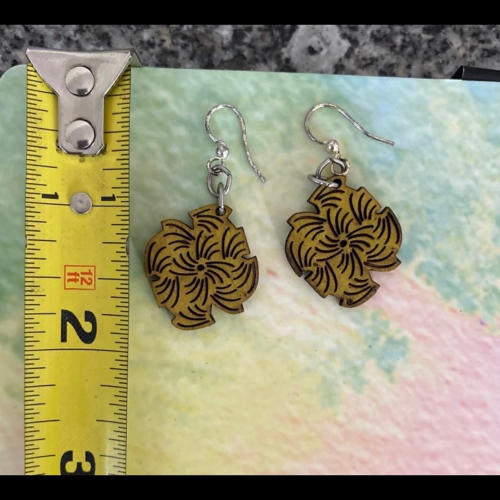 Wooden earrings - Picture 4 of 4